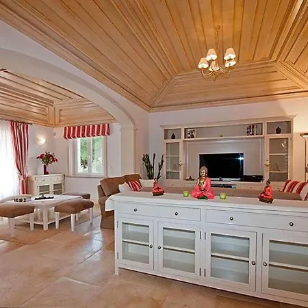 Sleeps 12 Pool Air Con Wifi Βίλα